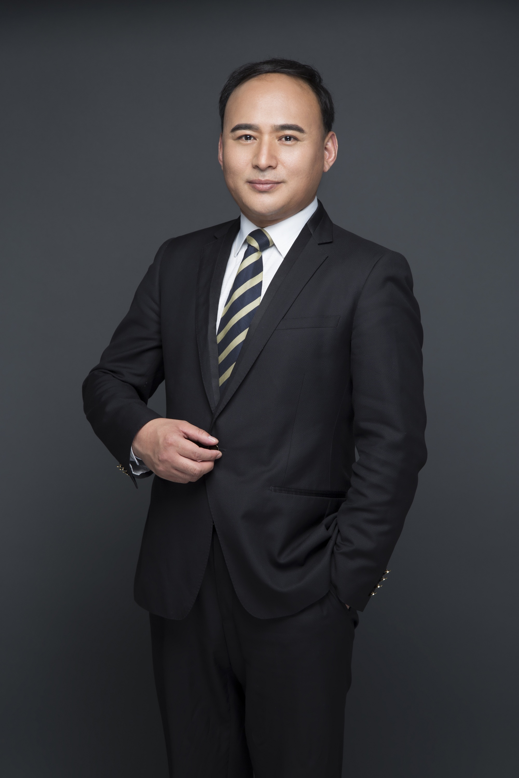 苏砚之 跟组制片负责人